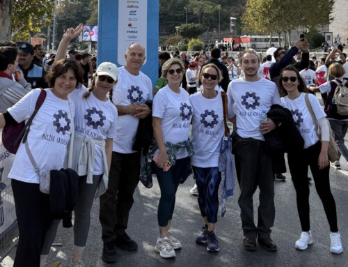 Bilim Akademisi 47. İstanbul Maratonu’nda bilim için koştu